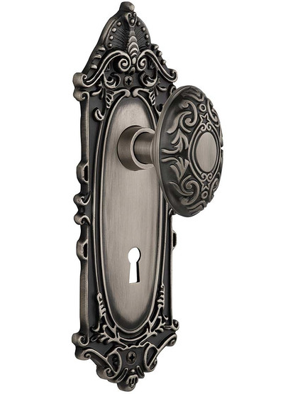 Largo Door Set with Decorative Oval Knobs and Keyhole - 2 3/8 in Antique Pewter.